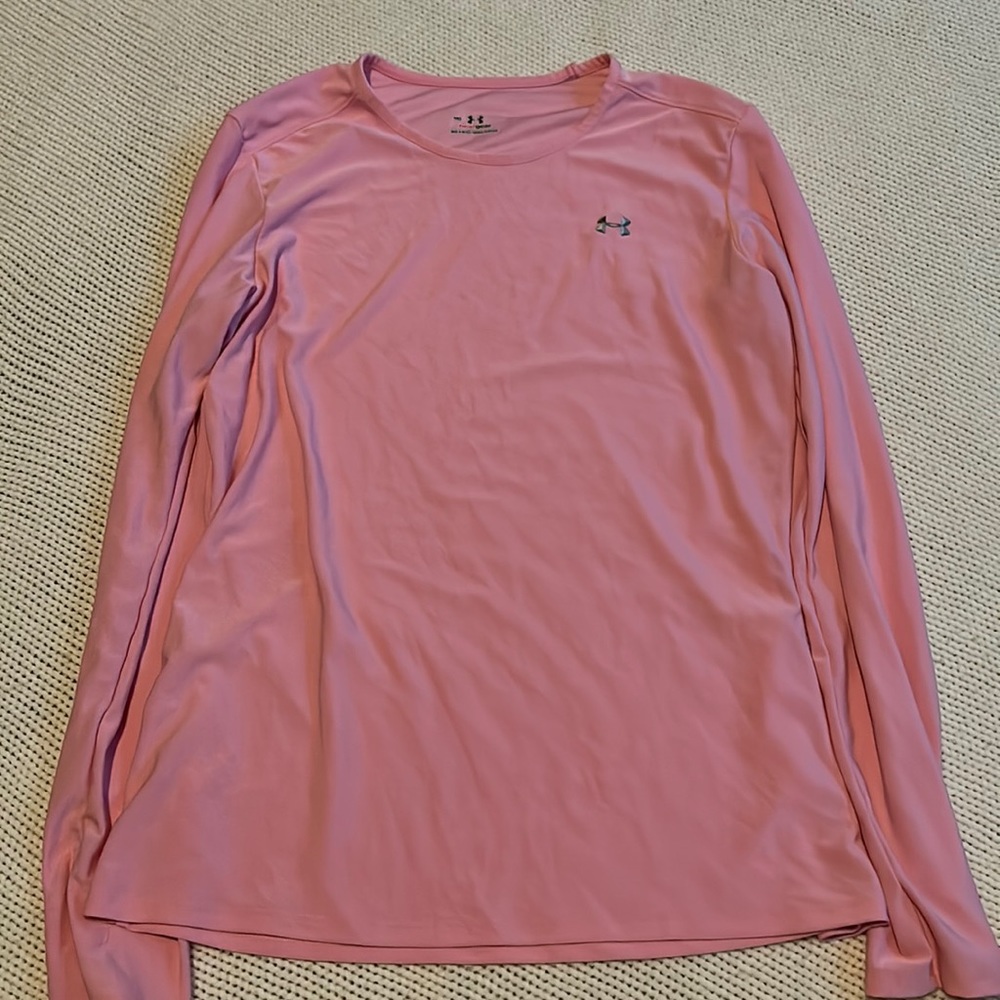 Women’s Pink Under Armour Shirt size M